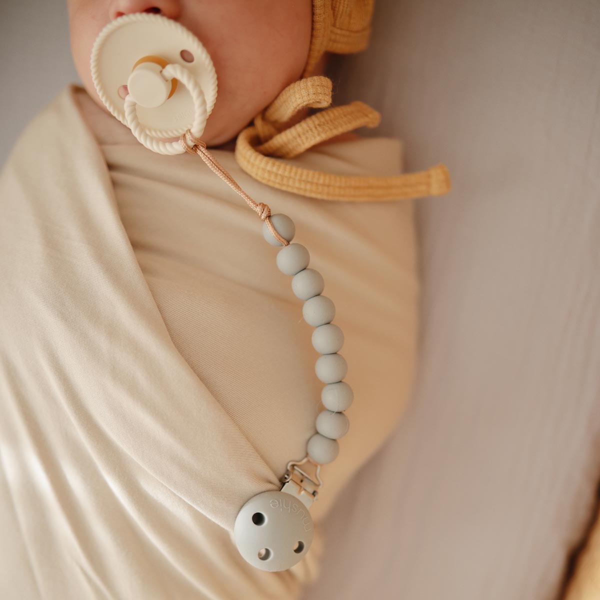Halo Pacifier Clip - Cloud